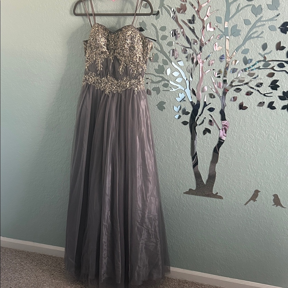 Blondie Nites Gray Prom Dress size 13
